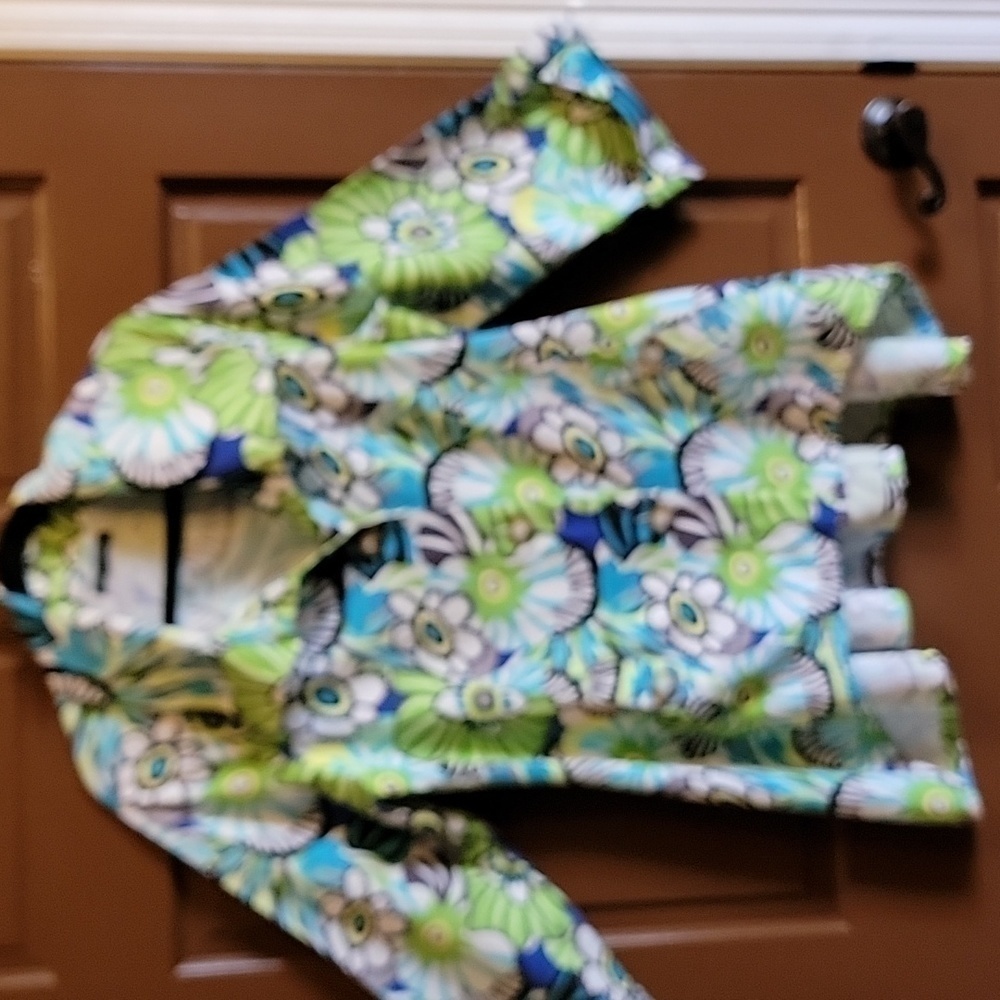 For Cynthia-Linen/Viscose large collared 3/4 sleeved print jkt. Medium.